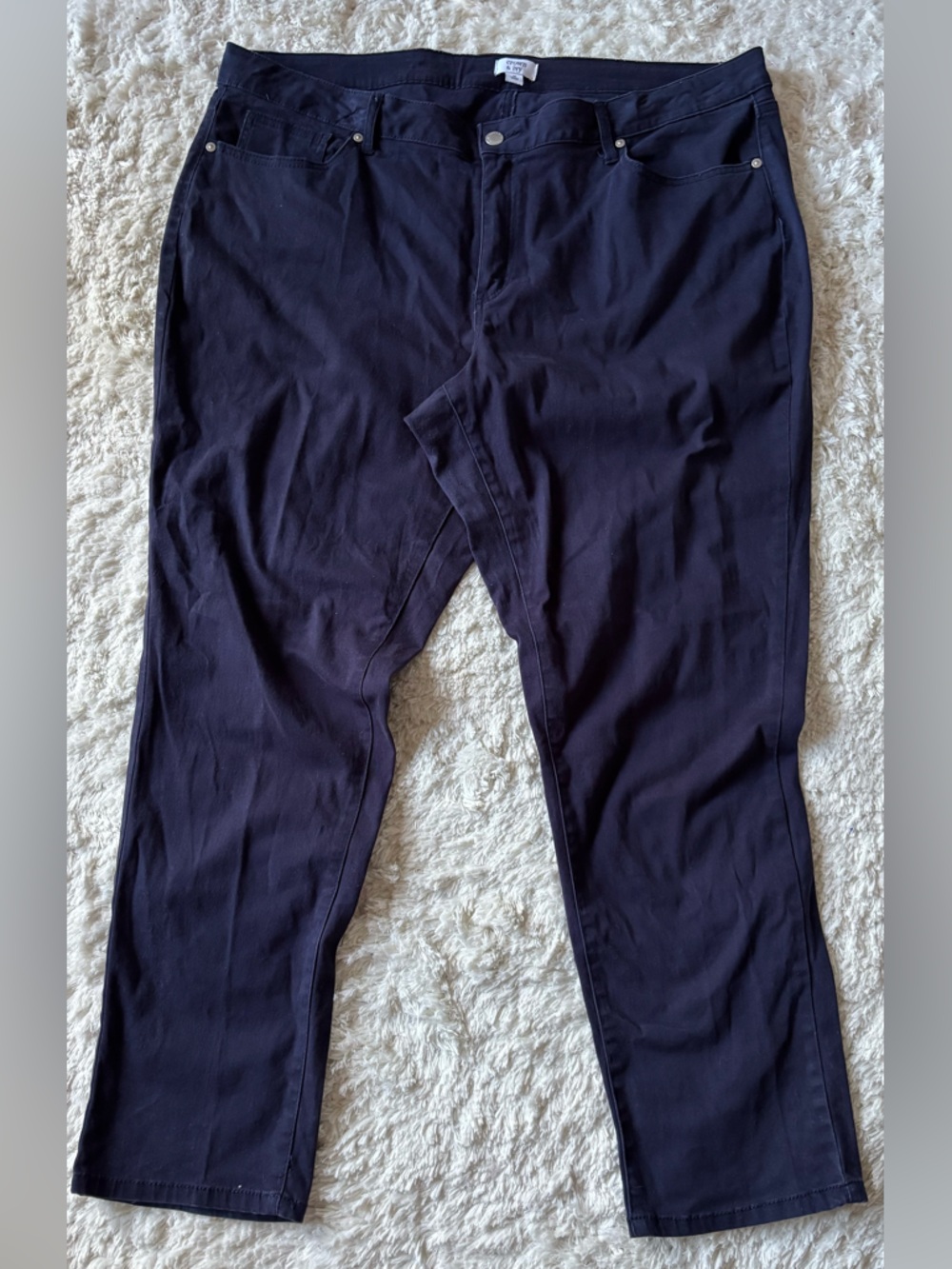 crown & ivy deep navy jeggings